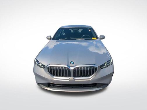 2024 BMW 530 530i