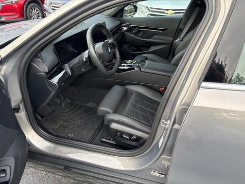 2024 BMW 530 530i