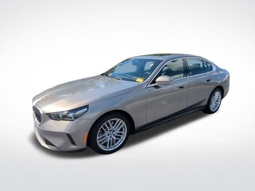 2024 BMW 530 530i