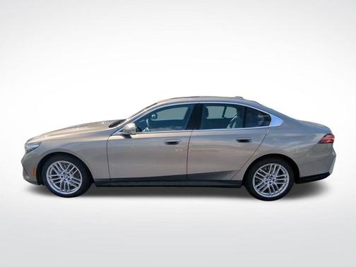2024 BMW 530 530i