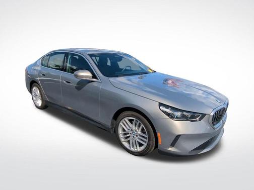2024 BMW 530 530i