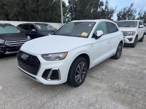 2023 Audi Q5 45 S line Premium Plus