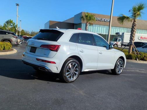 2023 Audi Q5 45 S line Premium Plus