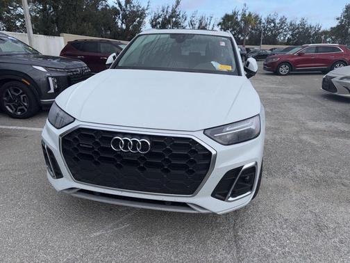 2023 Audi Q5 45 S line Premium Plus