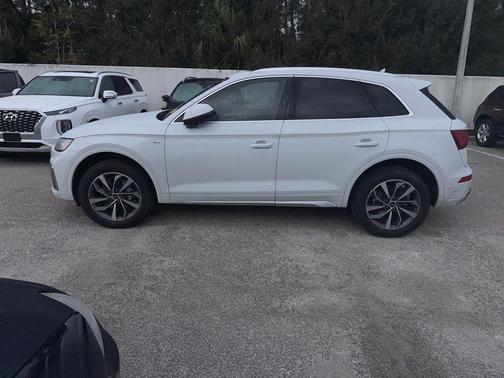 2023 Audi Q5 45 S line Premium Plus