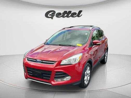 RUBY RED METALLIC TINTED CC 2016 Ford Escape Titanium