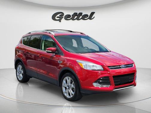 RUBY RED METALLIC TINTED CC 2016 Ford Escape Titanium