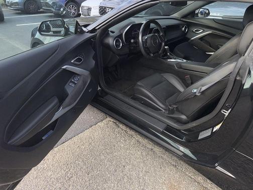 2017 Chevrolet Camaro 2LT