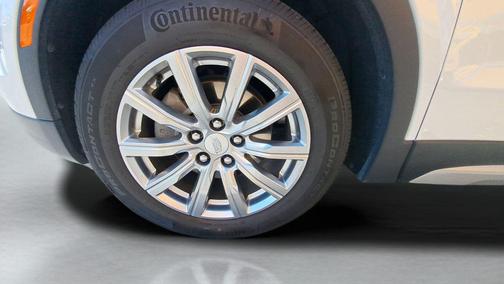 Crystal White Tricoat 2023 Cadillac XT4 Premium Luxury