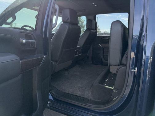 2023 GMC Sierra 3500 Denali