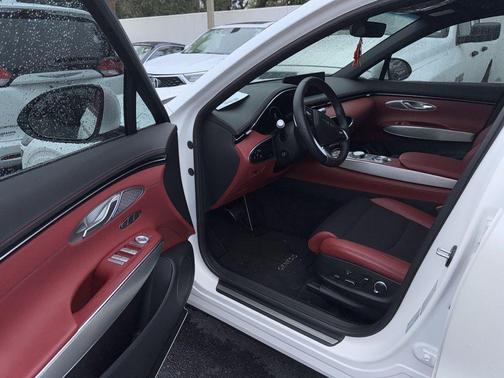 2025 Genesis GV70 2.5T AWD