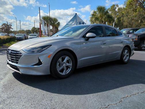 2023 Hyundai SONATA SE