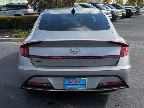 2023 Hyundai SONATA SE