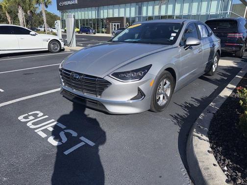 2023 Hyundai SONATA SE