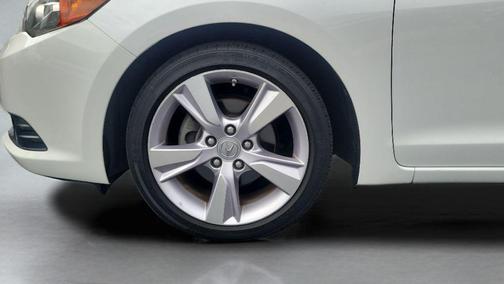 Bellanova White Pearl 2014 Acura ILX 2.0L Technology
