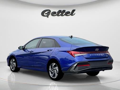 2025 Hyundai ELANTRA HEV SEL Sport