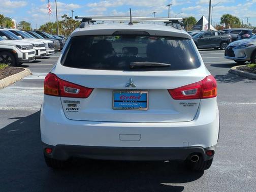 2013 Mitsubishi Outlander Sport LE