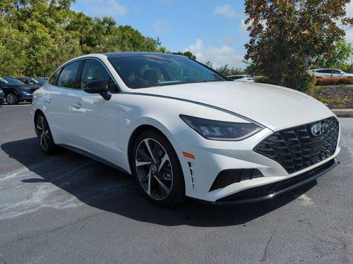 2022 Hyundai SONATA SEL Plus