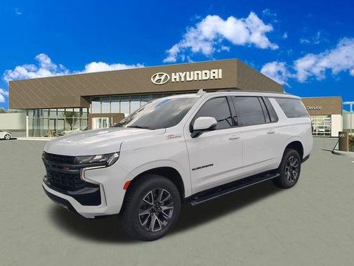 2022 Chevrolet Suburban 4WD Z71