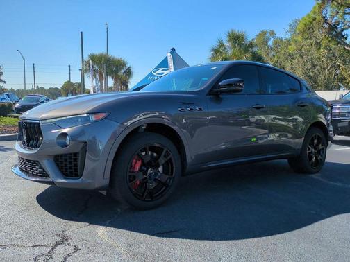 2022 Maserati Levante Modena
