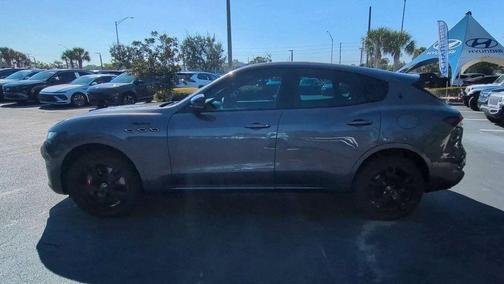 2022 Maserati Levante Modena