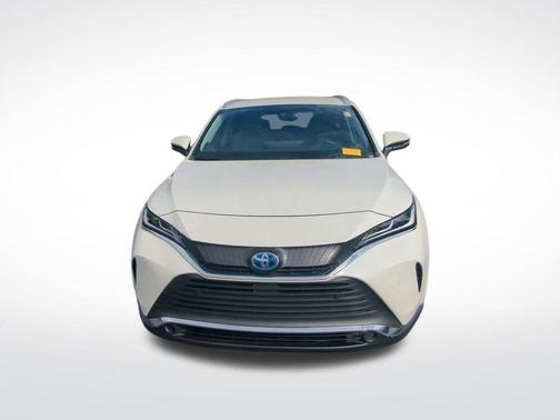 2022 Toyota Venza XLE
