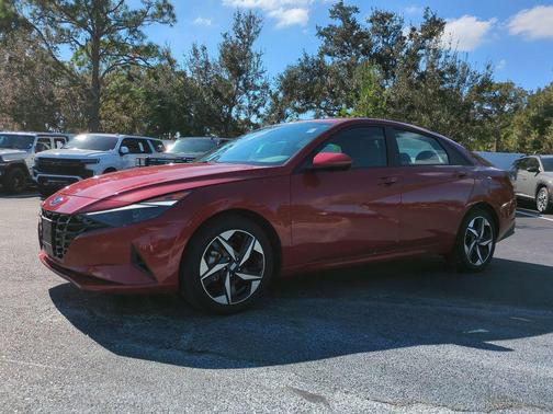 2023 Hyundai ELANTRA SEL