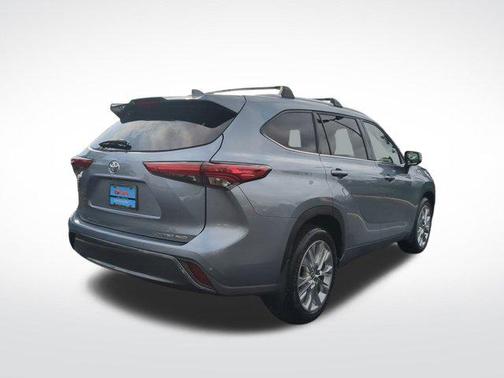 2022 Toyota Highlander Limited