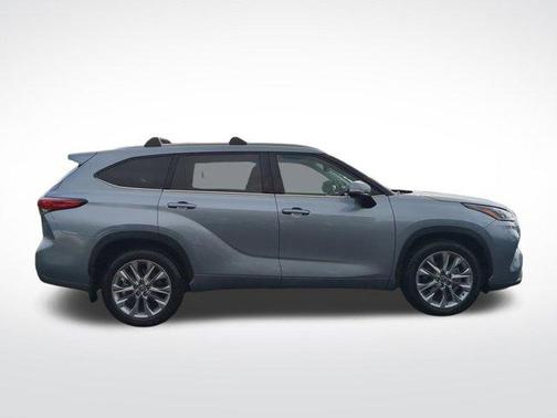 2022 Toyota Highlander Limited