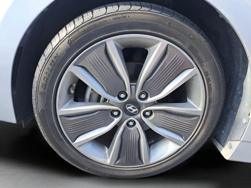 2018 Hyundai IONIQ Hybrid Limited