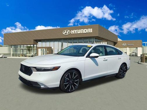 2023 Honda Accord Hybrid Touring