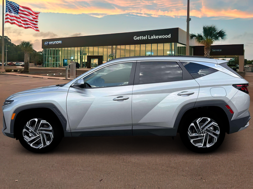 Shimmering Silver 2026 Hyundai TUCSON SEL Plus