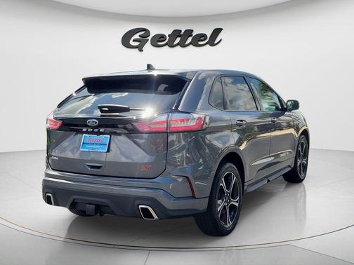 CARBONIZED GRAY 2022 Ford Edge ST