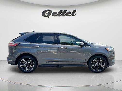 CARBONIZED GRAY 2022 Ford Edge ST
