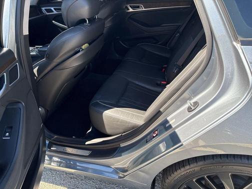 2015 Hyundai Genesis 5.0