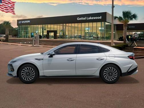 2025 Hyundai SONATA Hybrid Limited