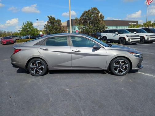 2023 Hyundai ELANTRA HEV Limited