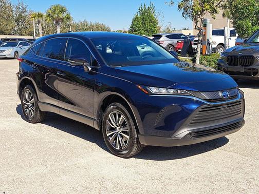 2022 Toyota Venza LE