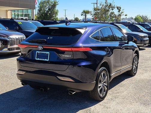 2022 Toyota Venza LE