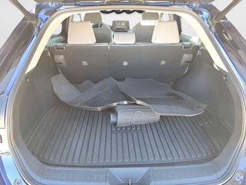 2022 Toyota Venza LE