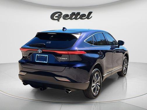 2022 Toyota Venza LE