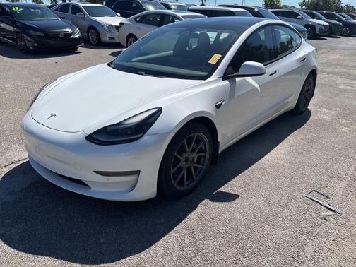 2021 Tesla Model 3 Standard Range Plus