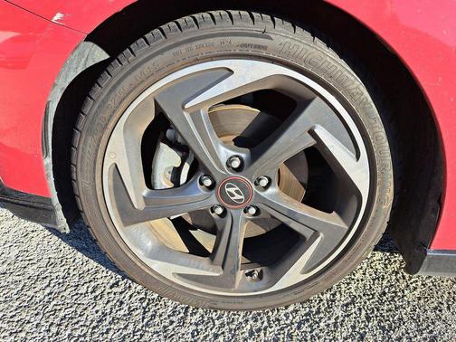 2020 Hyundai Veloster Base