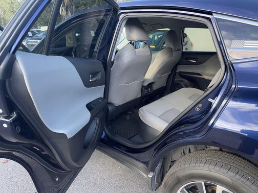 2021 Toyota Venza LE