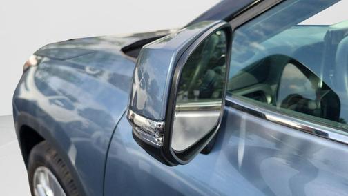 Moon Dust 2023 Toyota Highlander Limited