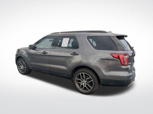 2017 Ford Explorer sport