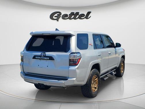 Classic Silver Metallic 2020 Toyota 4Runner TRD Off Road Premium