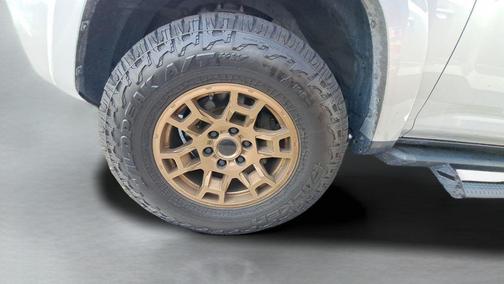 Classic Silver Metallic 2020 Toyota 4Runner TRD Off Road Premium