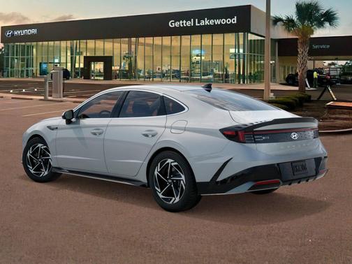 2026 Hyundai SONATA SEL