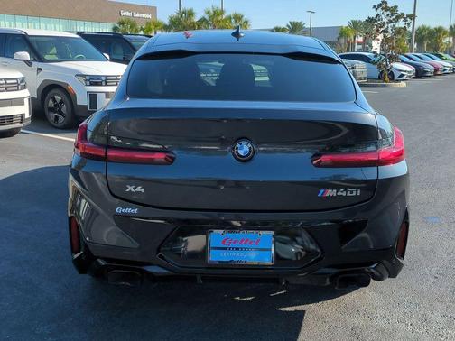 2023 BMW X4 M40i